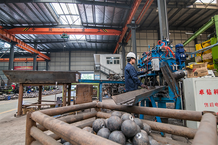 沙河螺栓球基准孔加工